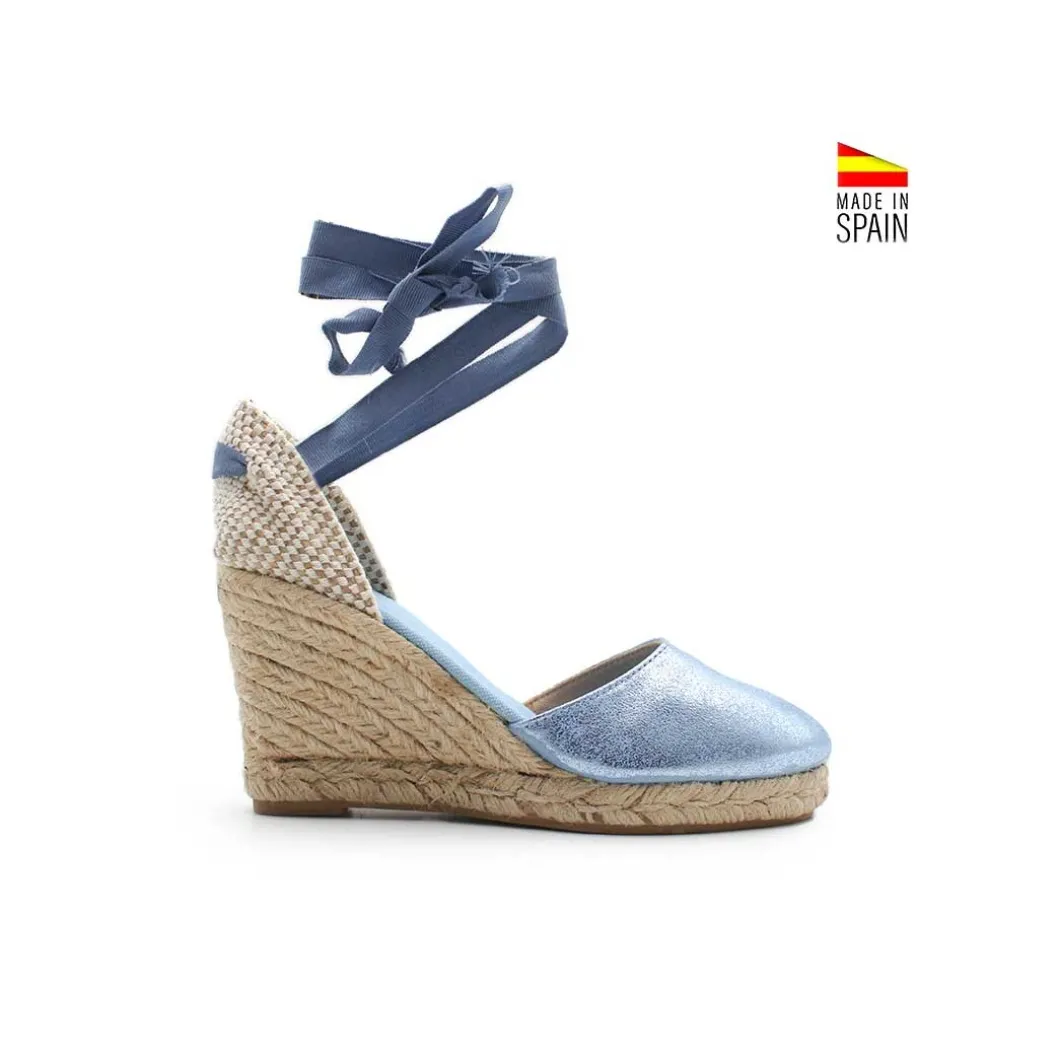 Alpargata brillo azul con cuña