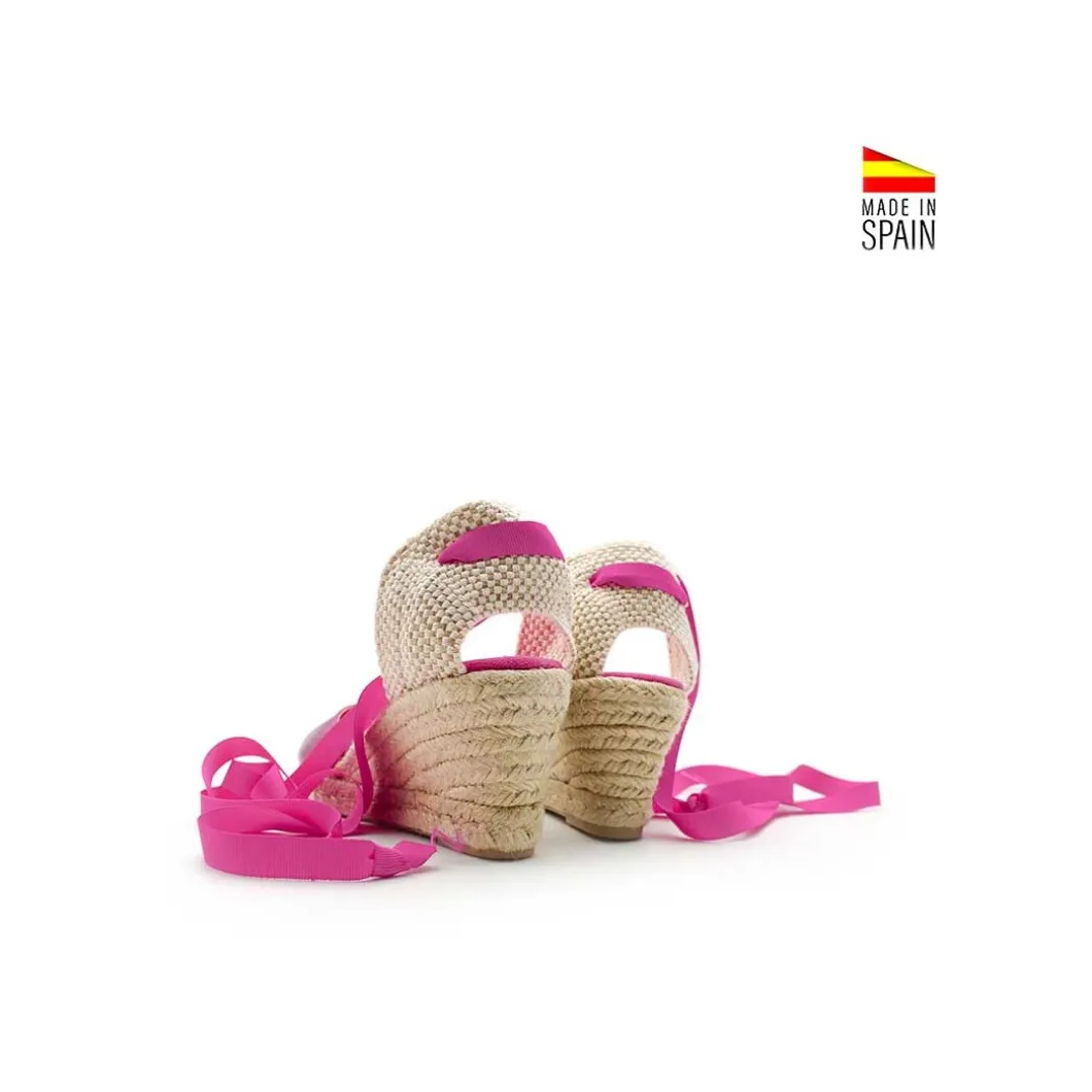Alpargata piel fucsia metalizada con cintas