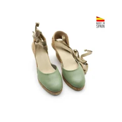 Alpargata piel verde con cintas