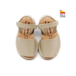 Avarca menorquina beige con velcro