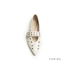 Bailarina beige con tachuelas