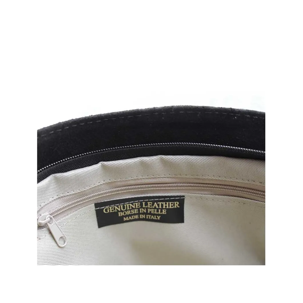 Bolso negro flecos con tachas