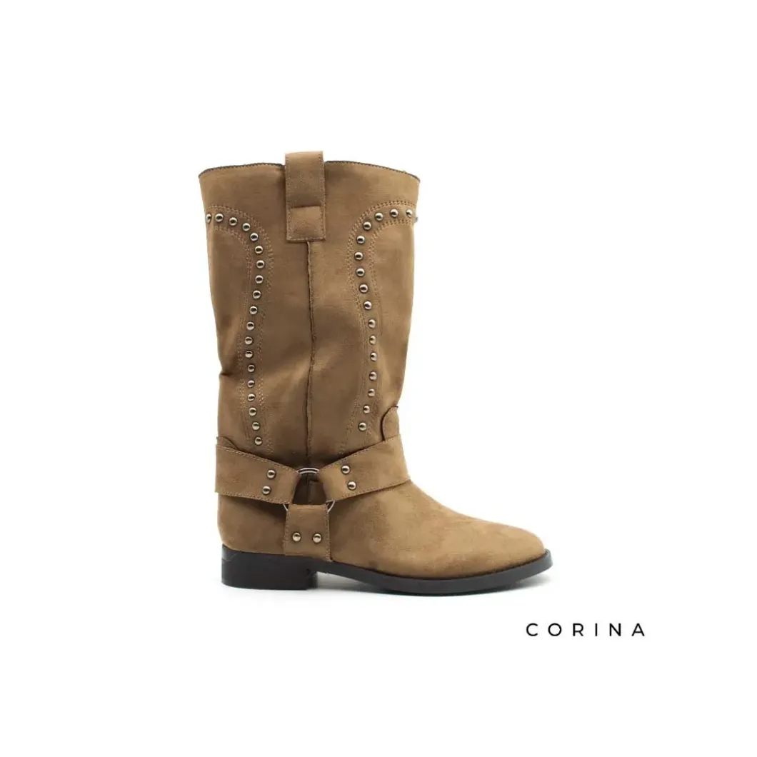 Bota biker camel tachuelas