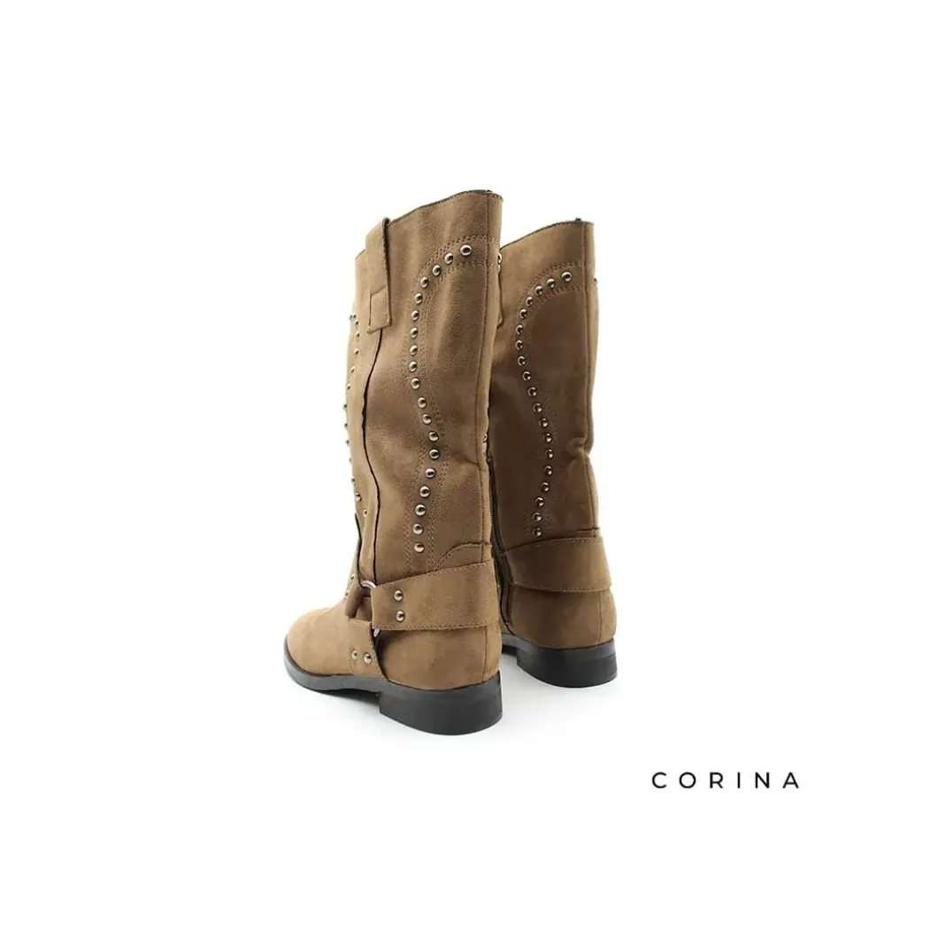 Bota biker camel tachuelas