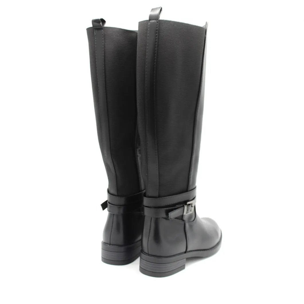 Bota con caña elástica negra