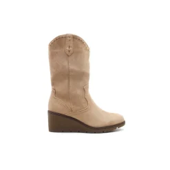 Bota con cuña beige