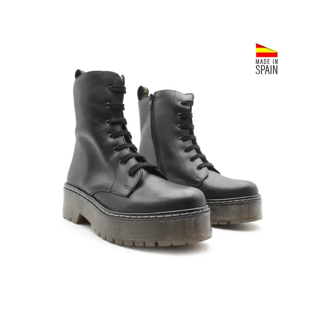 Bota militar de piel negra