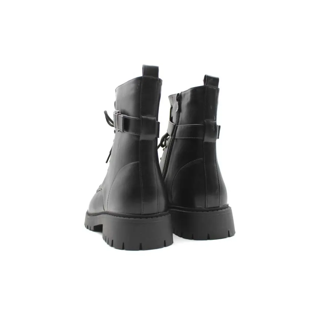 Bota militar en negro talla grande