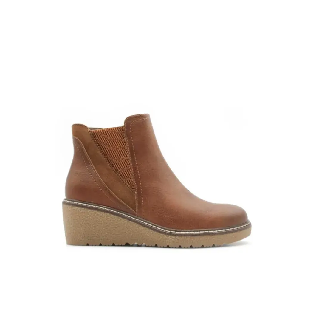 Botin camel con cuña estilo chelsea