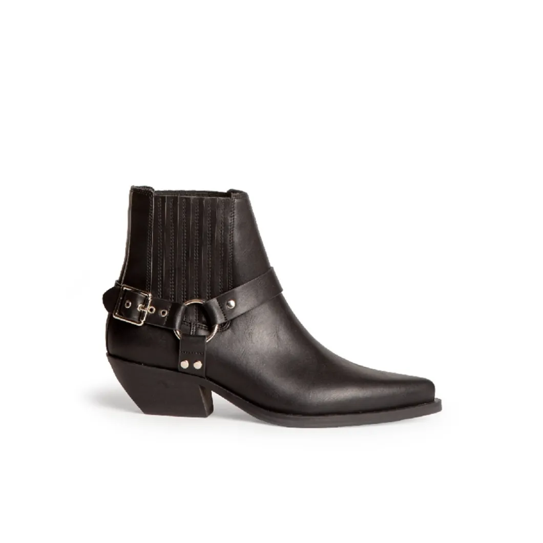 Botin Corina negro con espuelas