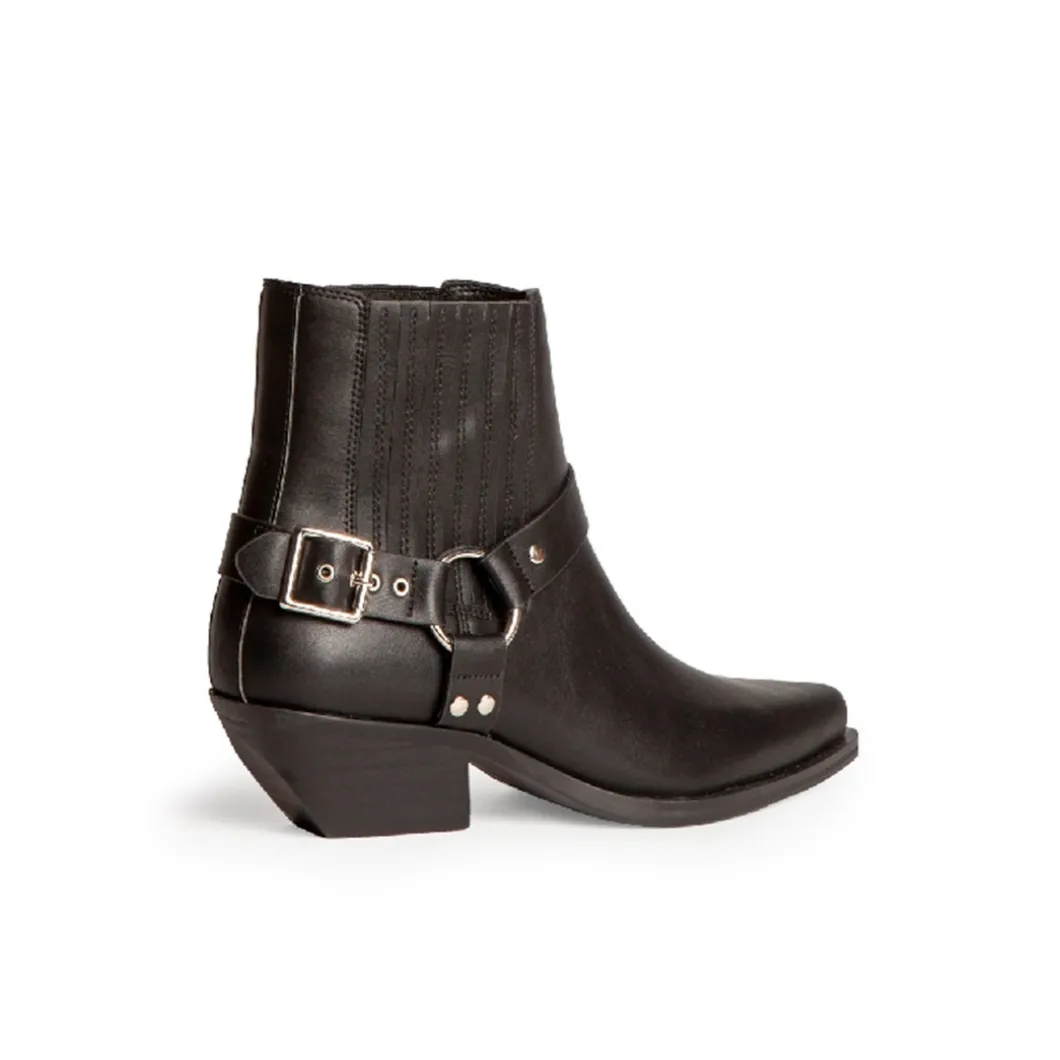 Botin Corina negro con espuelas