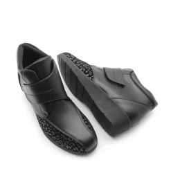 Botin negro con cuña de talla especial