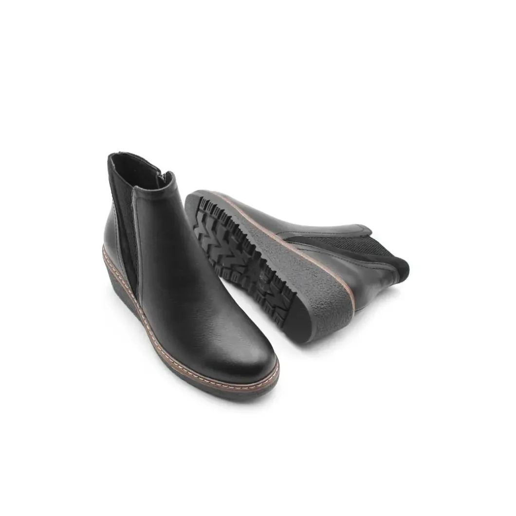 Botin negro con cuña estilo chelsea