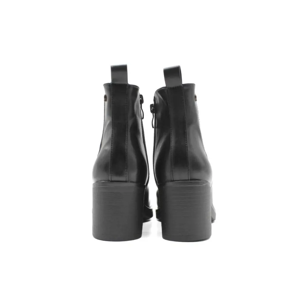Botín Ankle negro con tacón