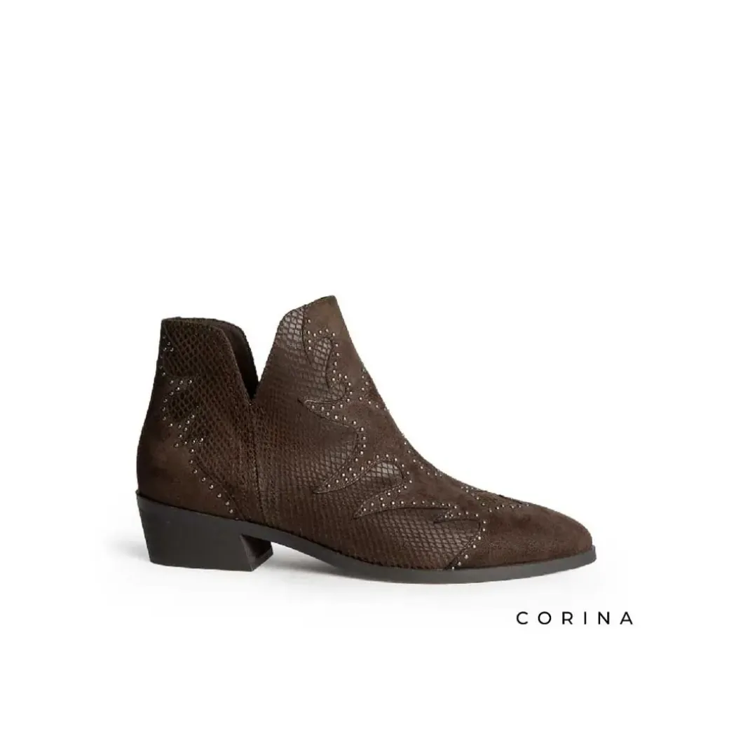 Botín bajo marron con tachas