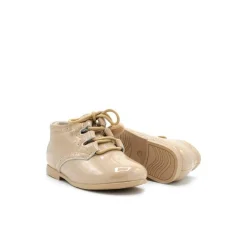 Botín charol camel nakia