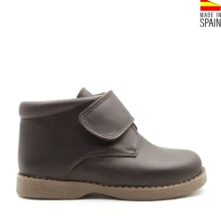Botín de piel marrón con velcro