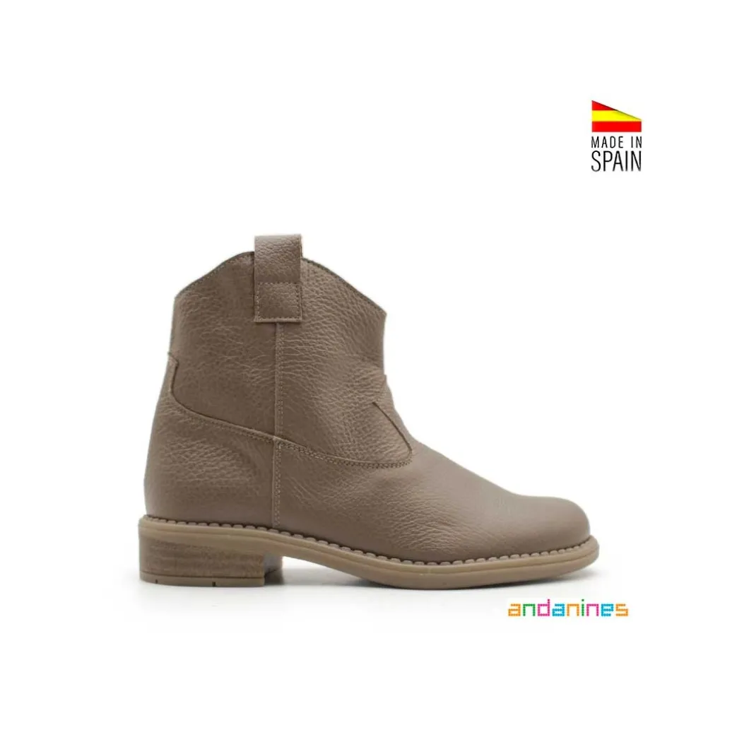 Botín taupe estilo campero