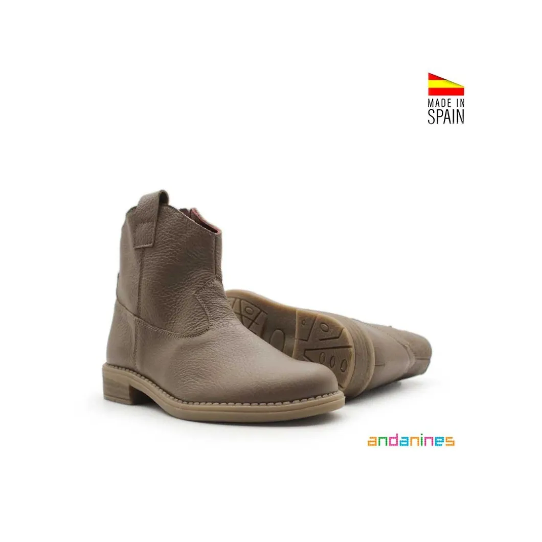 Botín taupe estilo campero
