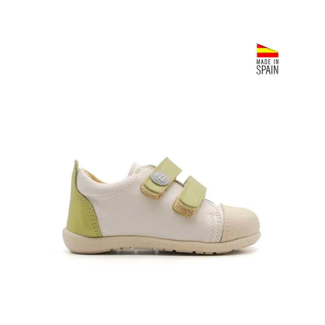 Calzado respetuoso beige verde