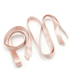CINTA C rosa maquillaje