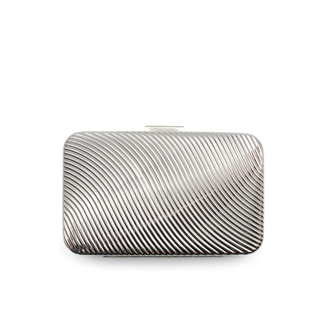 Clutch metálico plata