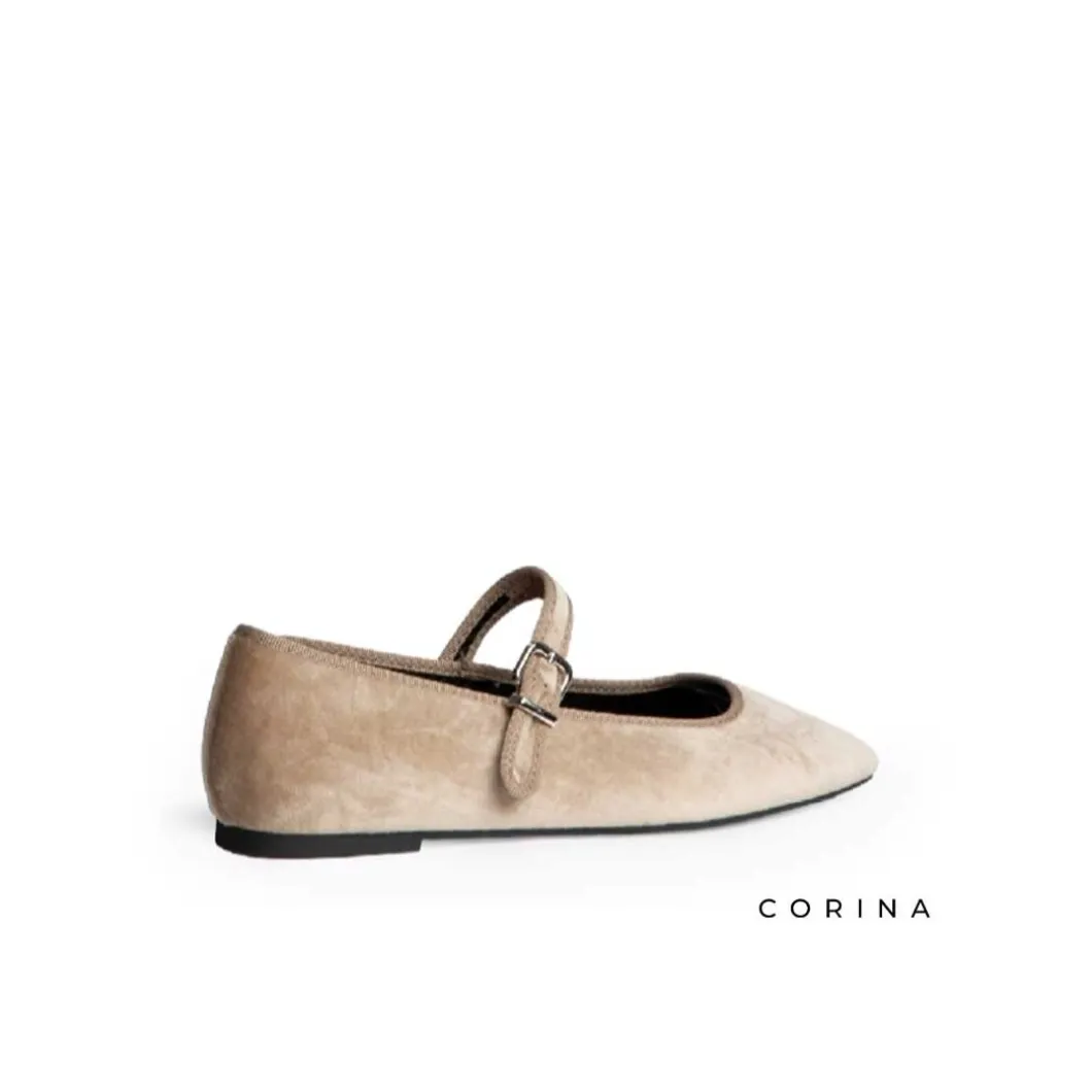 Mercedita beige terciopelo Corina