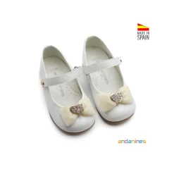 Mercedita charol blanca con lacito