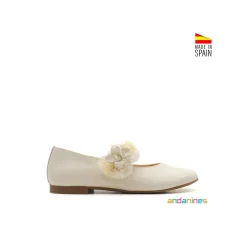 Mercedita piel beige con flor