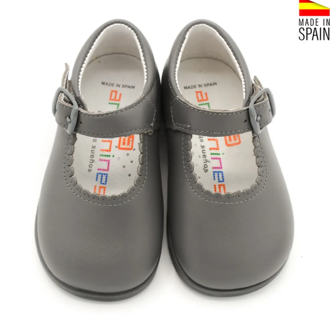 Mercedita piel gris