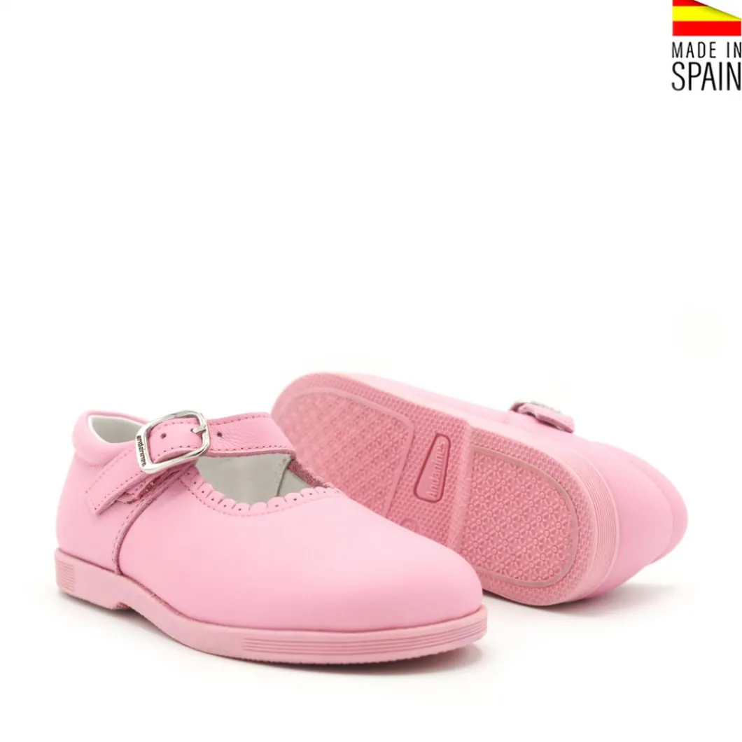 Mercedita piel rosa chicle