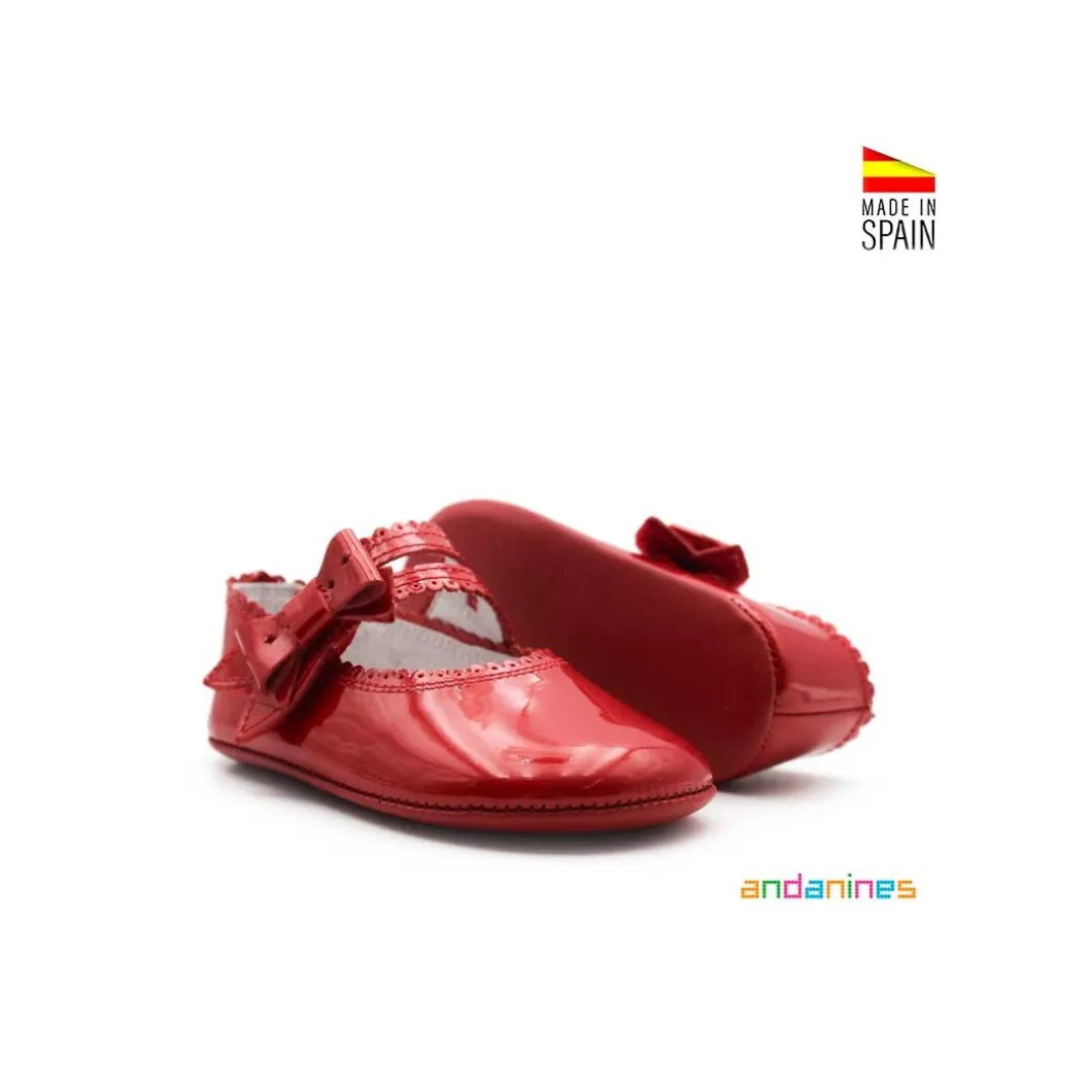 Mercedita roja charol primeros pasos