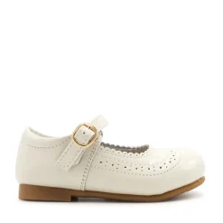 Merceditas charol nara beige