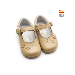 Merceditas Flori camel