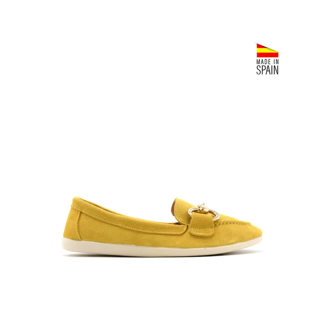 Mocasín ante amarillo
