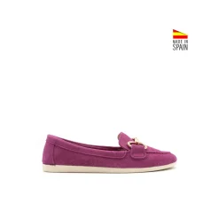 Mocasín ante magenta