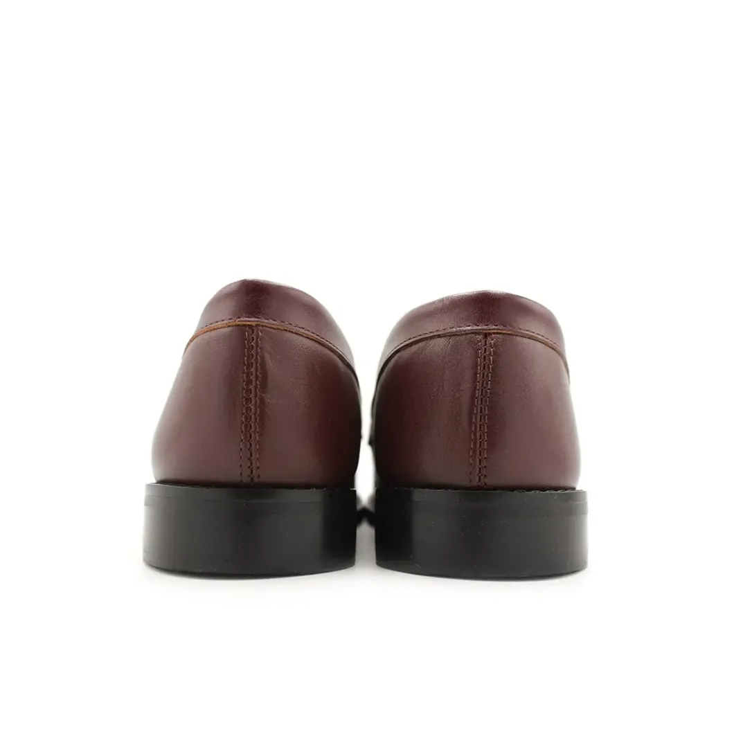 Mocasín antifaz burdeos de piel