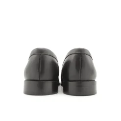 Mocasín antifaz negro de piel