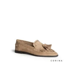 Mocasín beige con borlas M5680