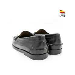 Mocasín cadena 504 negro