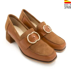 Mocasín camel ante/piel con hebilla y tacón