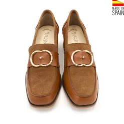 Mocasín camel ante/piel con hebilla y tacón