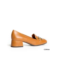 Mocasín camel hebilla con tacón