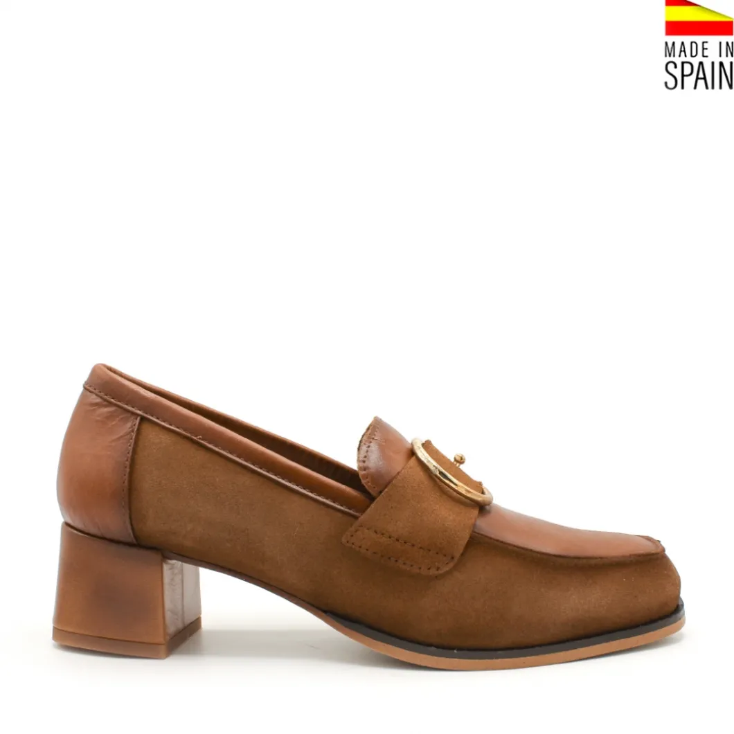 Mocasín camel piel/ante con hebilla y tacón
