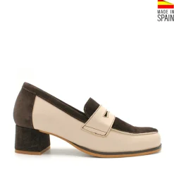 Mocasín con tacón bicolor marrón y beige de piel