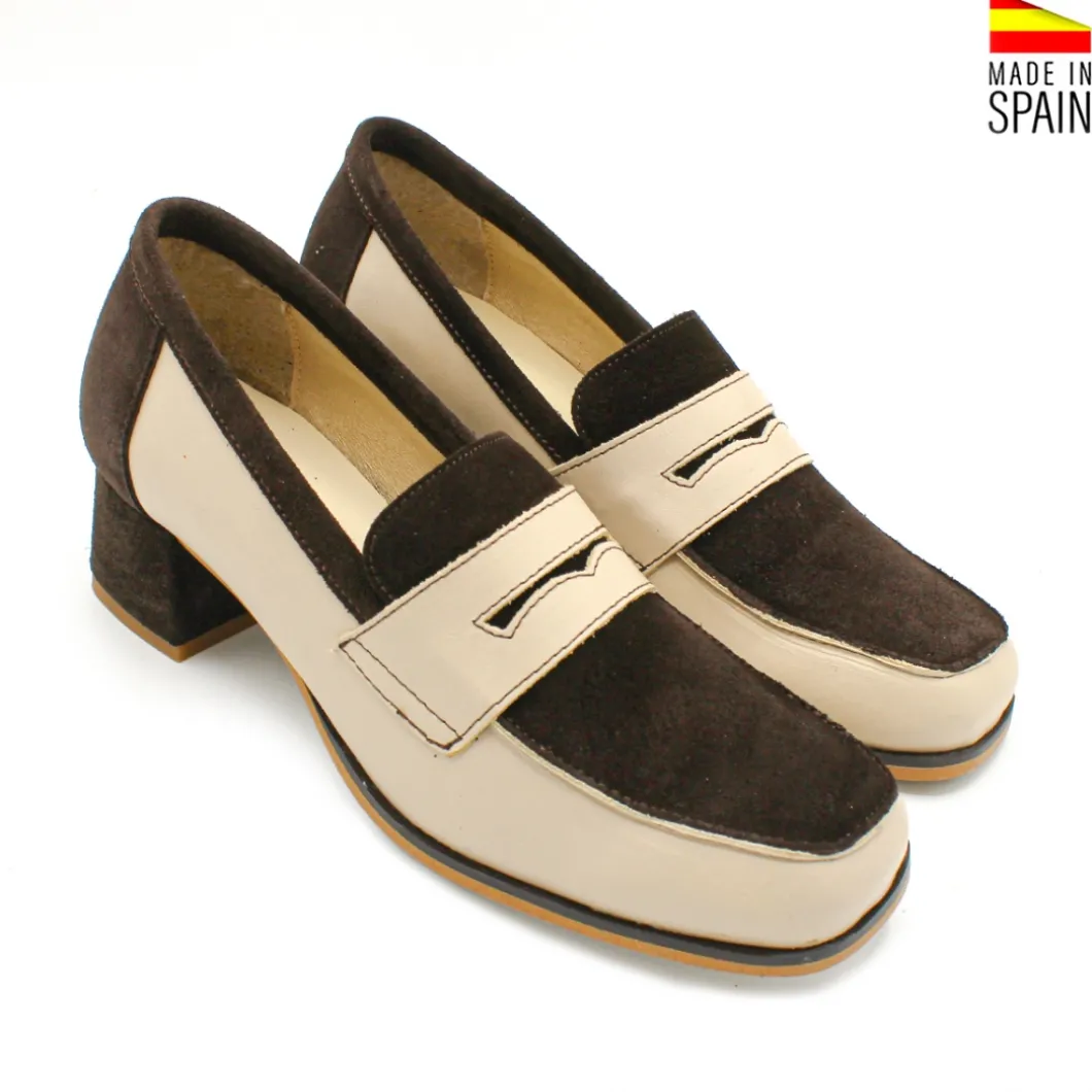 Mocasín con tacón bicolor marrón y beige de piel