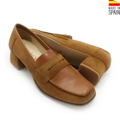 Mocasín con tacón marrón de piel y ante
