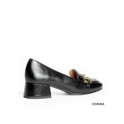 Mocasín negro hebilla con tacón