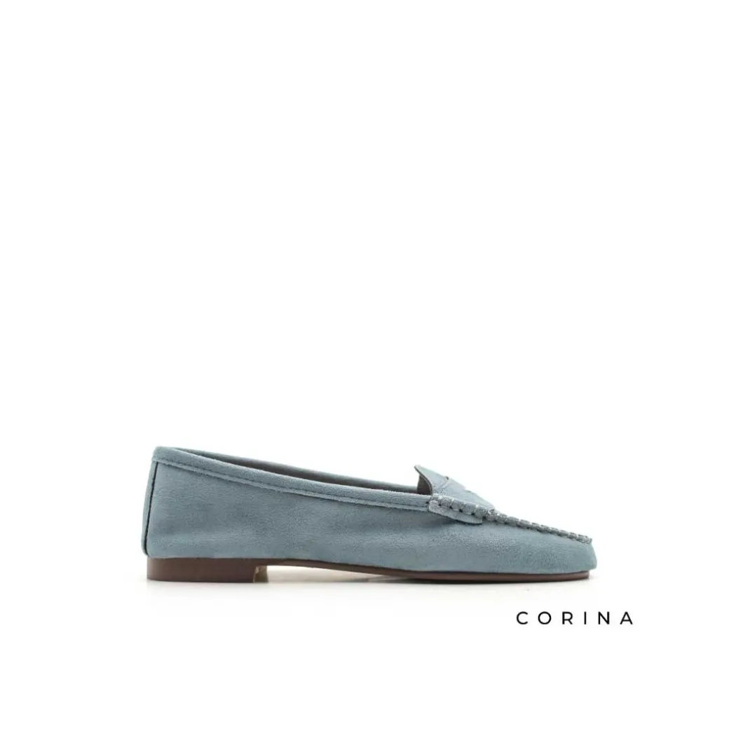Mocasín plano azul con antifaz