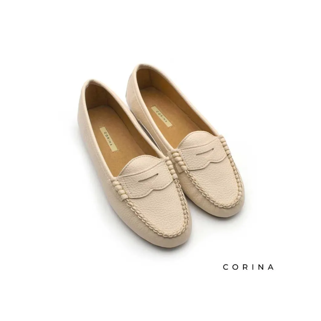 Mocasín plano beige con antifaz